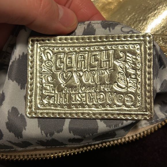 Coach Poppy STAR Leather “Groovy” Gold Crossbody Handbag - Picture 7 of 13